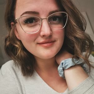 Meet your Posher, Julissa